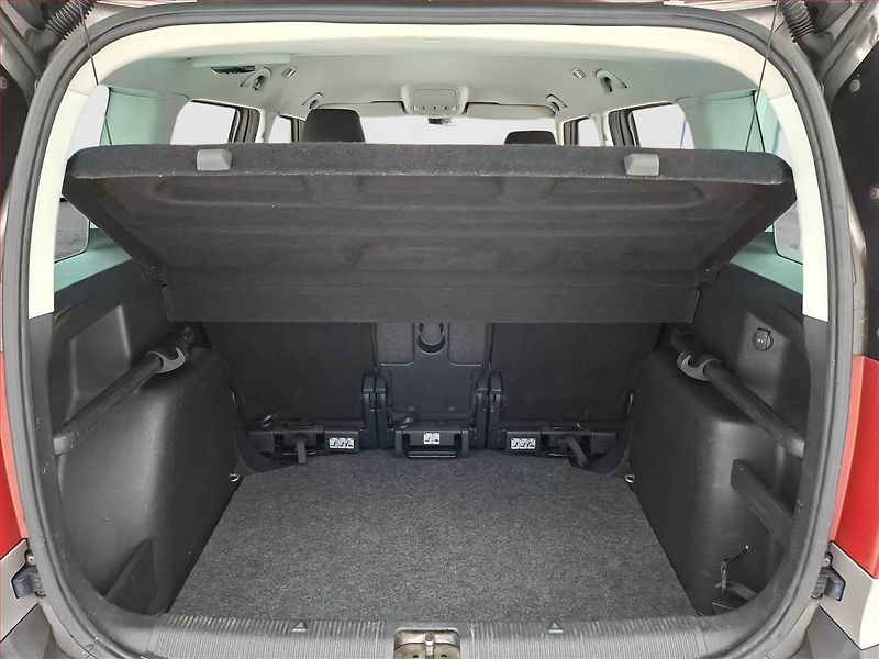 Škoda Yeti (2010) 1.4 TSI, Tempomat - fotka 13 z 15