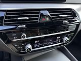 BMW Řada 5 M550i xDrive - náhled 19