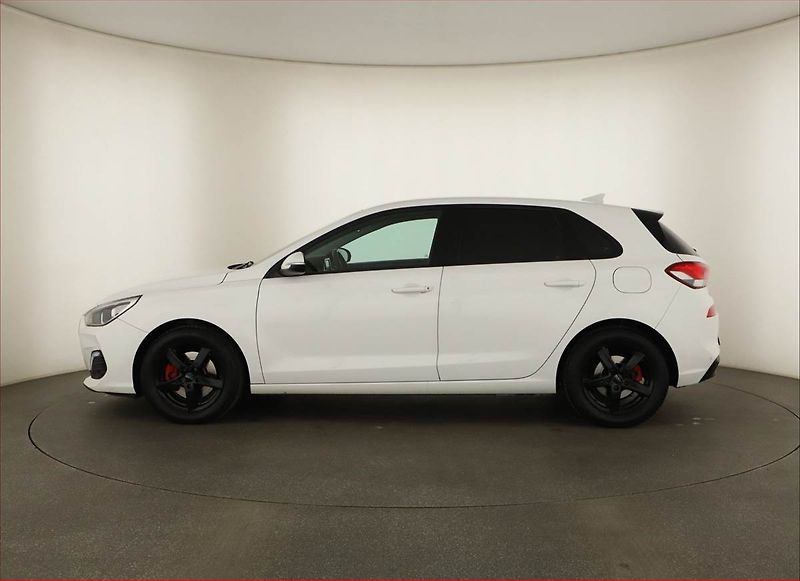 Hyundai i30 (2019) 1.4 CVVT, Tempomat - fotka 3 z 15