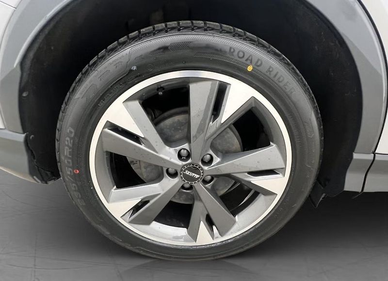 Audi Q4 50 e-tron Q Kamera Matrix - fotka 28 z 31