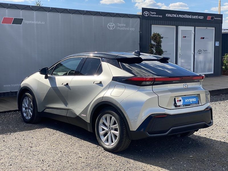 Toyota C-HR 2.0HEV, ČR, GR Sport, 4x4 - fotka 5 z 16