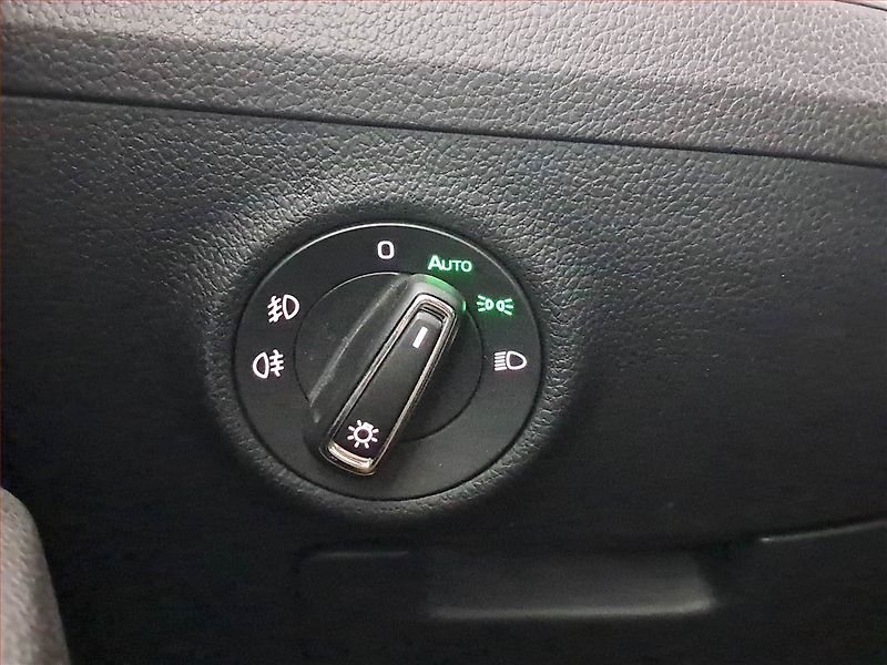 Škoda Superb (2020) 2.0 TDI, Automat, ČR,1.maj - fotka 18 z 23