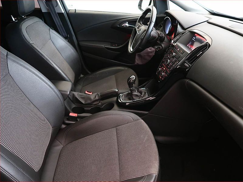 Opel Astra (2016) 1.6 CDTI, Serv.kniha, Tempomat - fotka 9 z 15
