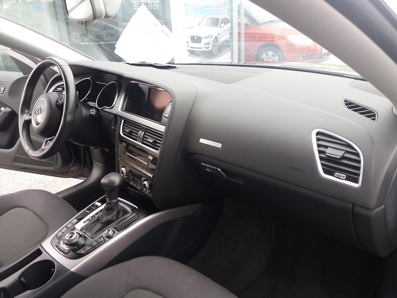Audi A5 2.0TDi,130kW,QUATTRO,124tis-km - fotka 11 z 23