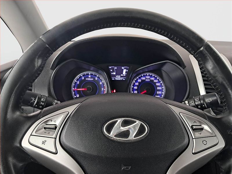 Hyundai ix20 (2013) 1.6 CVVT - fotka 16 z 16