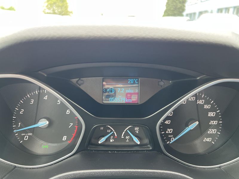 Ford Focus 1.0i KLIMATIZACE ALU PŮVOD ČR - fotka 16 z 37