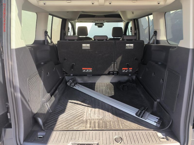Ford Tourneo Connect (2015) 1.6TDCi MAXi, Titanium, navi - fotka 7 z 21