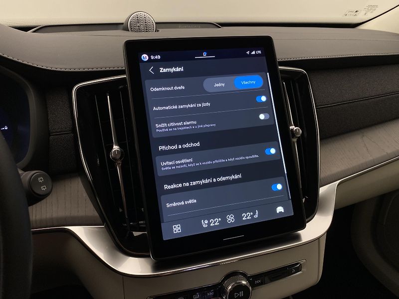 Volvo XC90 T8 AWD RECHARGE BRIGHT PLUS 7m - fotka 60 z 69