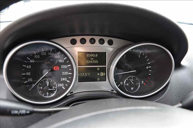 Mercedes-Benz Ostatní (2007) 280 CDI 4-MOTION - fotka 9 z 19