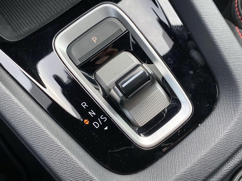 Škoda Octavia (2025) 2.0 TSI DSG RS - fotka 18 z 39