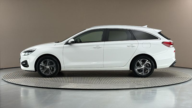Hyundai i30 1.0 T-GDI Smart Kombi - fotka 4 z 26