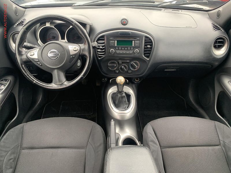 Nissan Juke (2010) 1.6i, AC, tempo - fotka 8 z 17