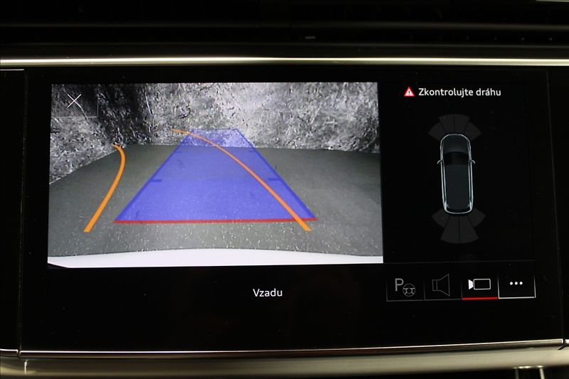 Audi Q7 3,0 TDI quattro  S line - fotka 27 z 37