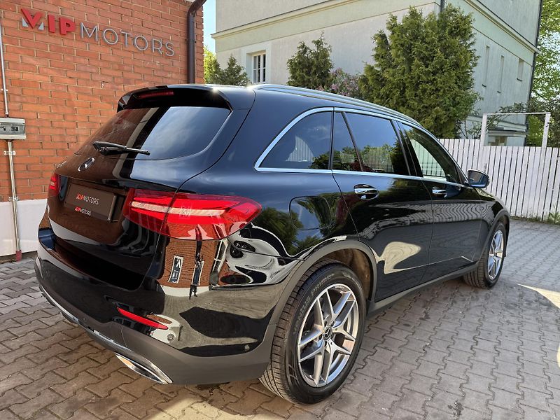 Mercedes-Benz GLC 250d-AMG-4 MATIC-R19-TAŽNÉ - fotka 5 z 31