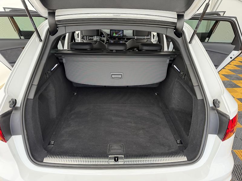 Audi A4 2.0Tdi*150kw*CZ*1MAJ*DPH*S-Lin - fotka 13 z 40