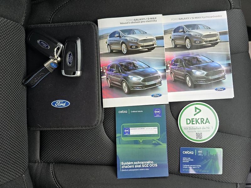 Ford S-MAX TITANIUM 2.0 132kW LED + NAVI - fotka 39 z 42