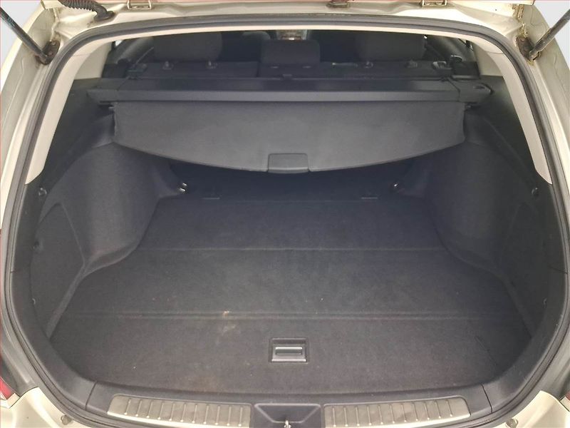 Toyota Avensis (2009) 2.0 D-4D, po STK, jezdí dobře - fotka 13 z 18