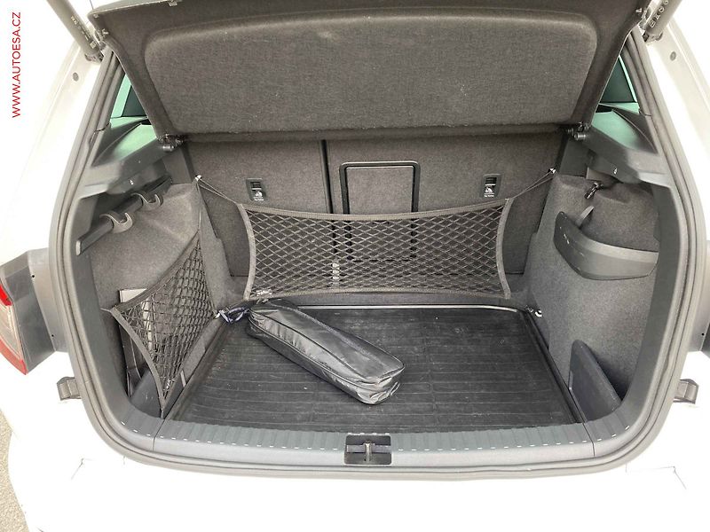 Škoda Karoq (2021) 1.5 TSi, SportLine, DSG - fotka 7 z 19