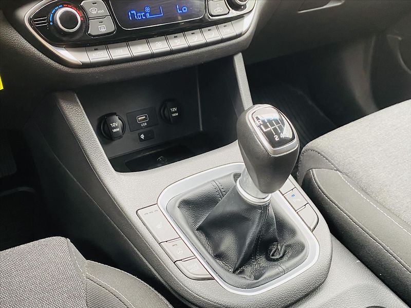 Hyundai i30 1,5 T-GDI 117kW - fotka 20 z 25