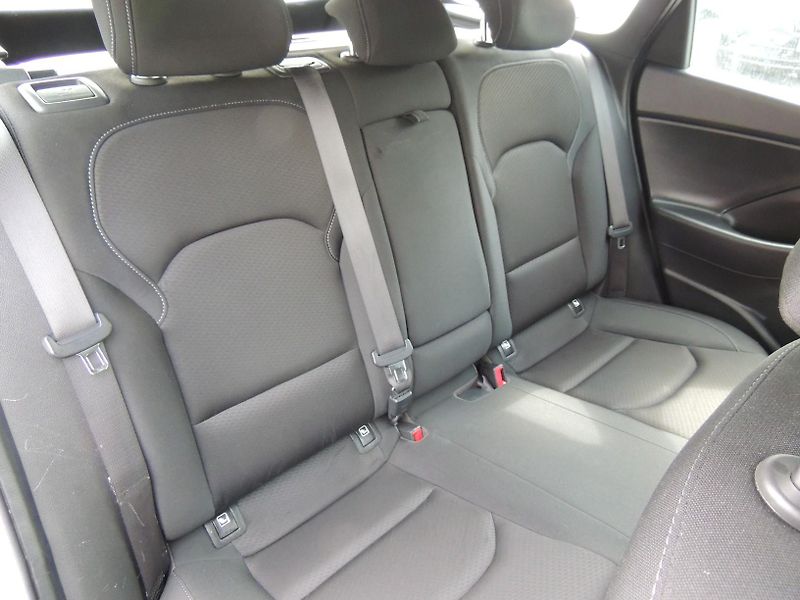 Hyundai i30 (2019) Combi 1.6CRDi,100kw,automat,ČR - fotka 42 z 49