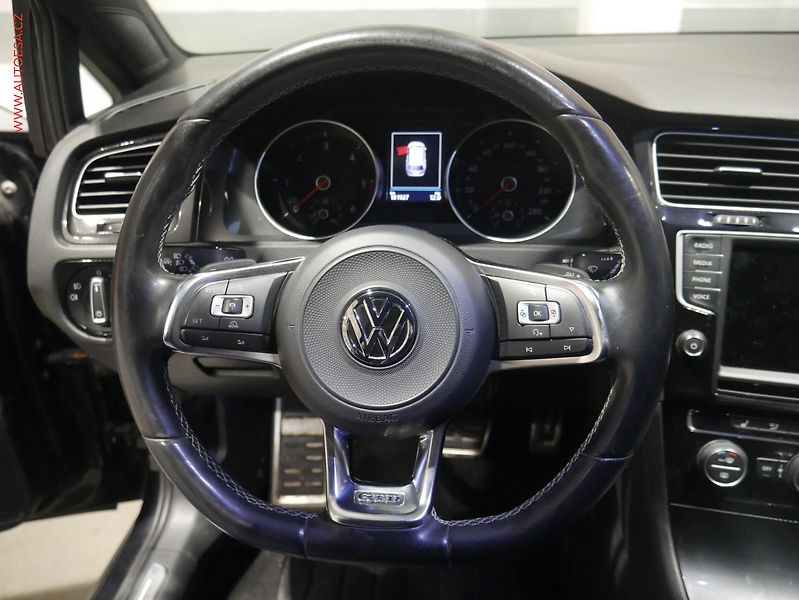 Volkswagen Golf (2016) 2.0 TDi, GTD, DSG, bixen, - fotka 12 z 20