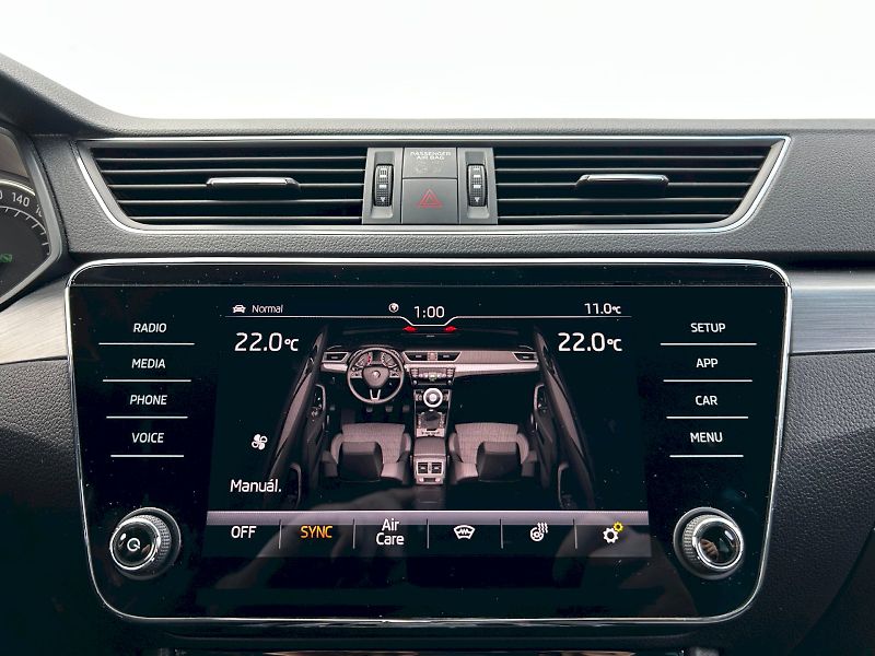 Škoda Superb (2018) 1.5 TSI 110kW ACT DSG Style+ - fotka 19 z 35