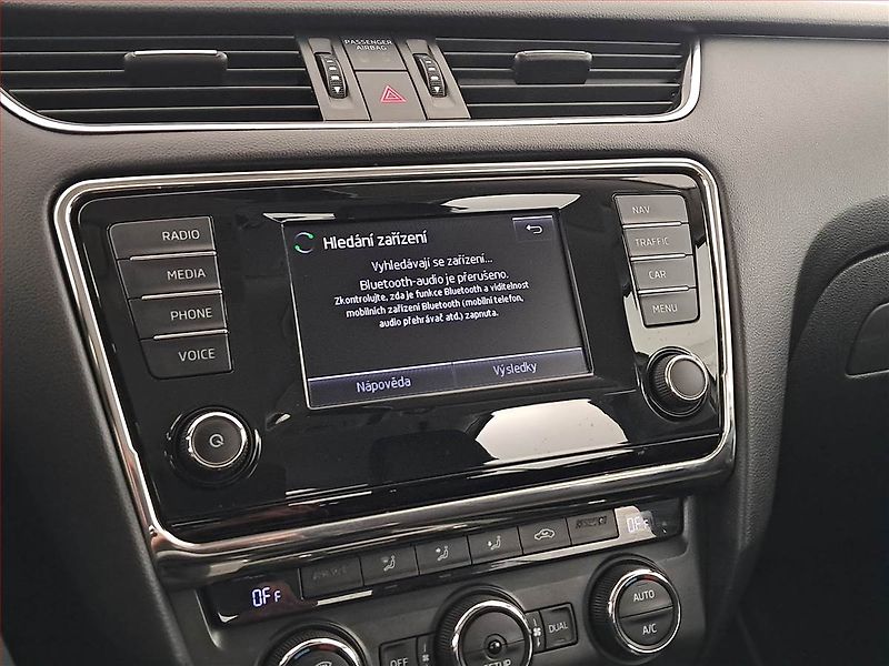 Škoda Octavia (2015) Elegance 2.0 TDI, Kůže, Navi - fotka 15 z 19