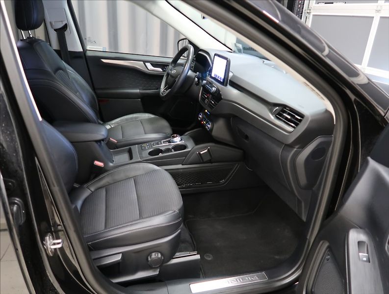 Ford Kuga 2,0 TDCI AUT 4x4 ČR 1 MAJITEL - fotka 12 z 26