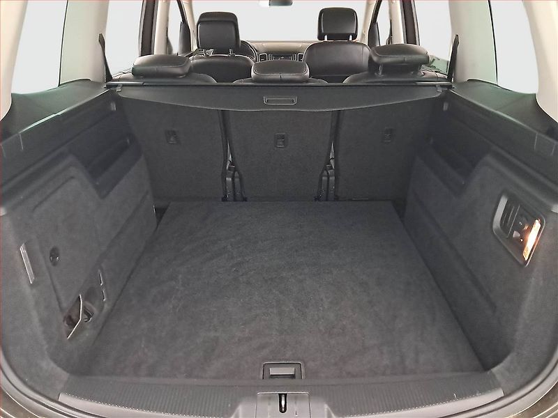 Volkswagen Sharan (2017) 2.0 TDI, 4X4, Automat - fotka 14 z 20
