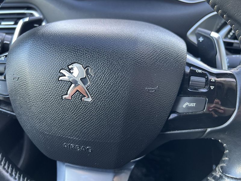 Peugeot 308 1.5HDi KLIMA KAMERA NAVI ALU - fotka 17 z 44