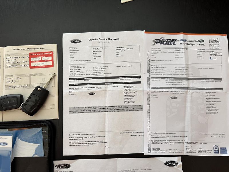 Ford Focus (2010) 1.6-16V,rezervace  - fotka 25 z 28