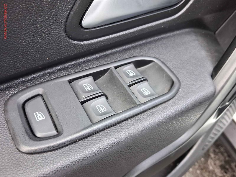 Dacia Duster (2022) 1.5DCi 4x4, 1.maj,ČR - fotka 13 z 17