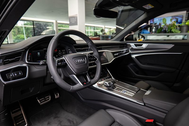 Audi RS 6 Avant - fotka 5 z 24