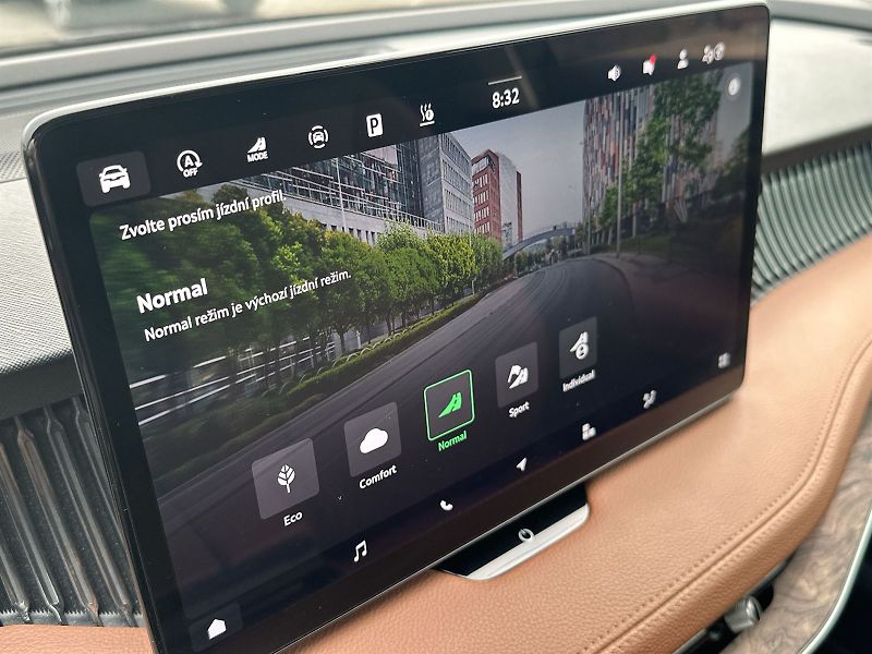 Škoda Superb (2024) 2.0 TSI 4x4 DSG L&K - fotka 15 z 45