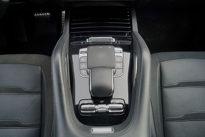 Mercedes-Benz GLE 53 AMG/4Matic+/20/ČR - fotka 38 z 47