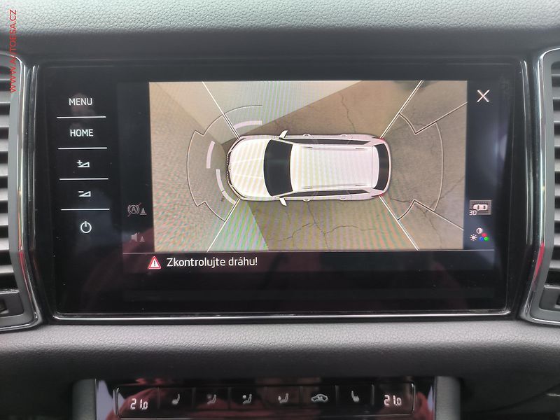 Škoda Kodiaq (2019) 2.0 TDi, Style, DSG, +kola - fotka 18 z 32