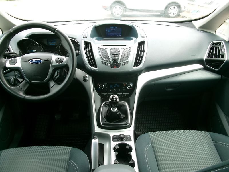 Ford C-MAX (2011) 2,0TDCi NAVI AC BT TEMP  - fotka 17 z 23