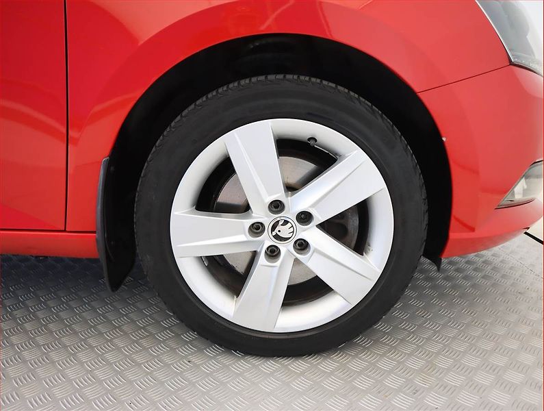 Škoda Fabia (2015) Style 1.2 TSI, Serv.kniha - fotka 15 z 19