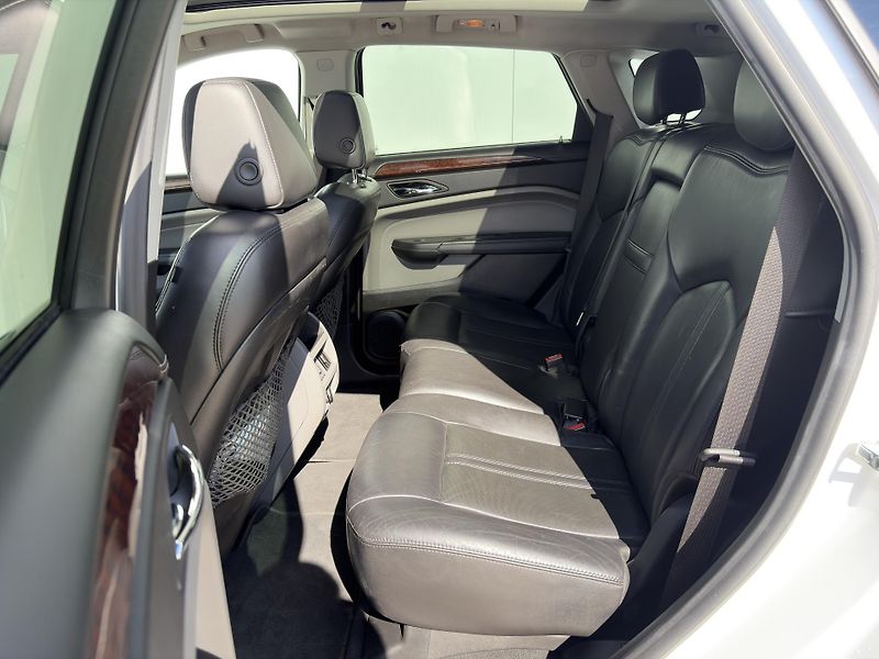 Cadillac SRX (2011) Luxury 3.0 V6  - fotka 23 z 28