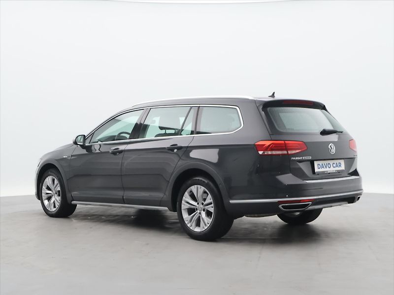 Volkswagen Passat 2,0 TDI 140kW Alltrack 4M DSG - fotka 5 z 28