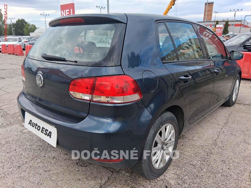 Volkswagen Golf (2012) 1.2 TSi, ČR - fotka 2 z 3