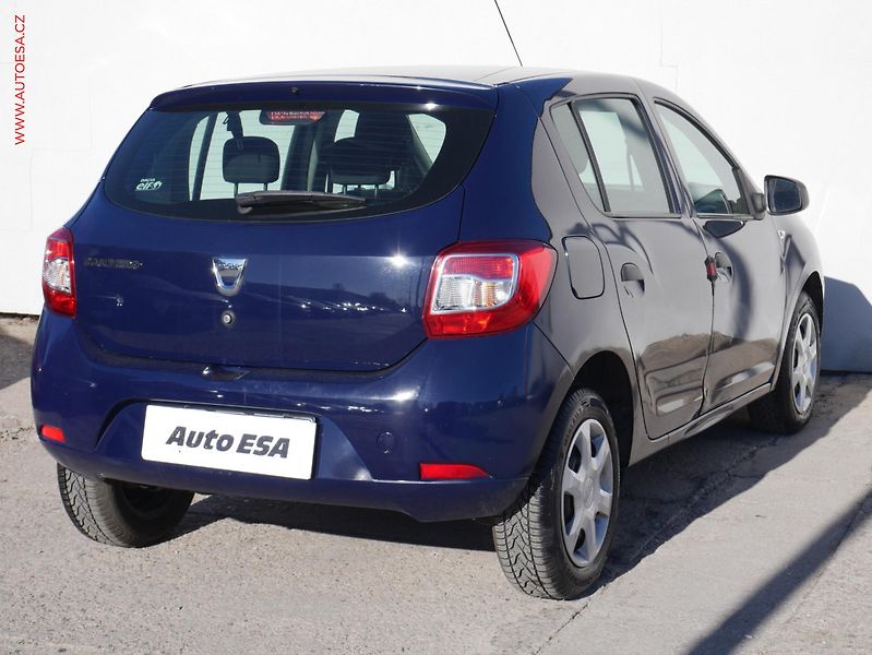 Dacia Sandero (2013) 1.2i, ČR, STK12/27 - fotka 6 z 15