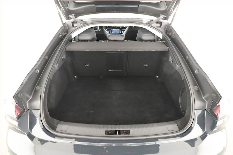 Peugeot 508 (2019) Allure 1.6 PureTech, Automat - fotka 11 z 17