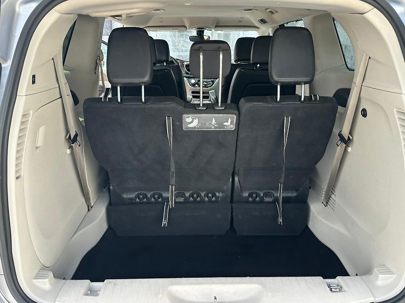 Chrysler Pacifica (2019) 3.6i, 214KW, BLIS - fotka 11 z 26