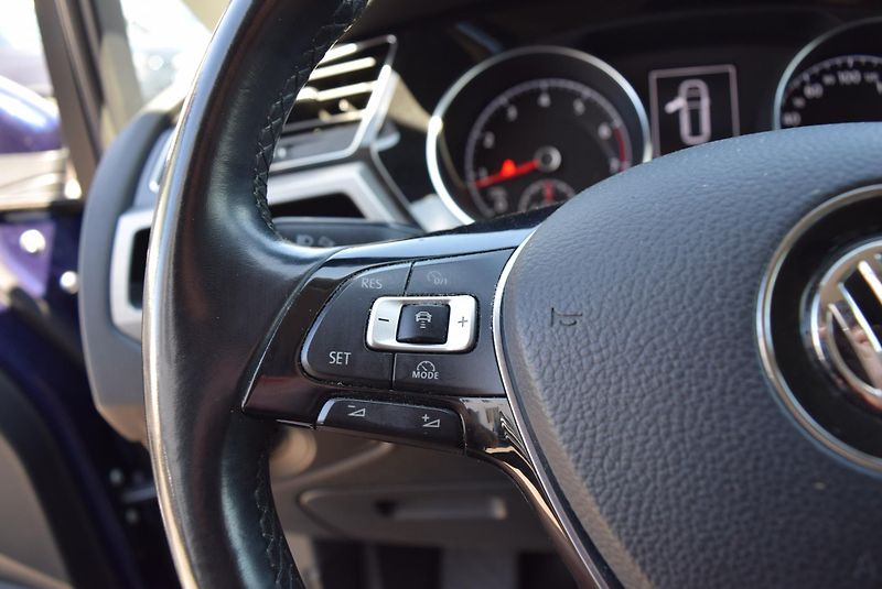 Volkswagen Touran (2017) 1.4TSI 110kw COMFORTLINE BMT  - fotka 28 z 51