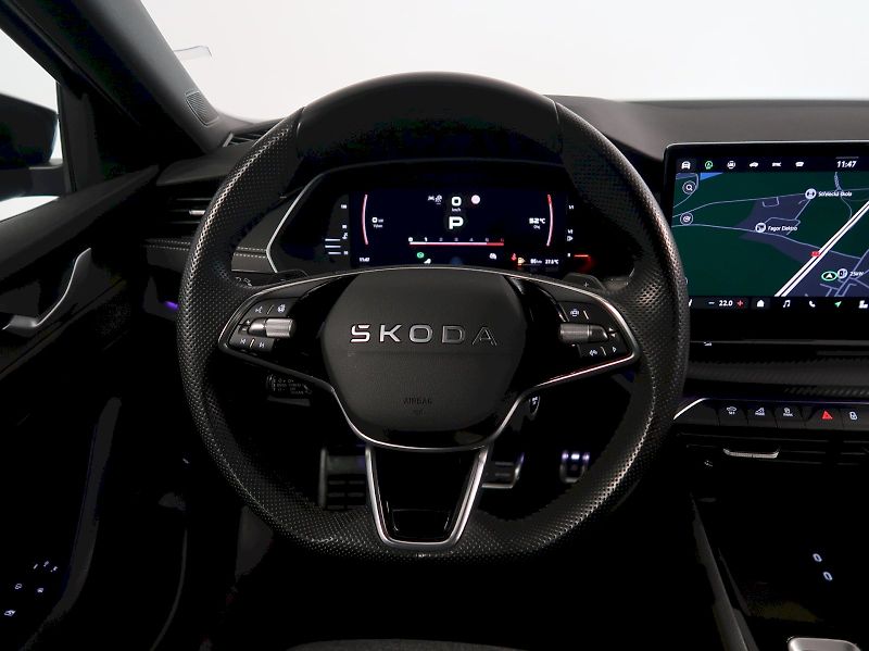 Škoda Octavia (2025) SPORTLINE 2.0TDI DSG CANTON - fotka 16 z 44