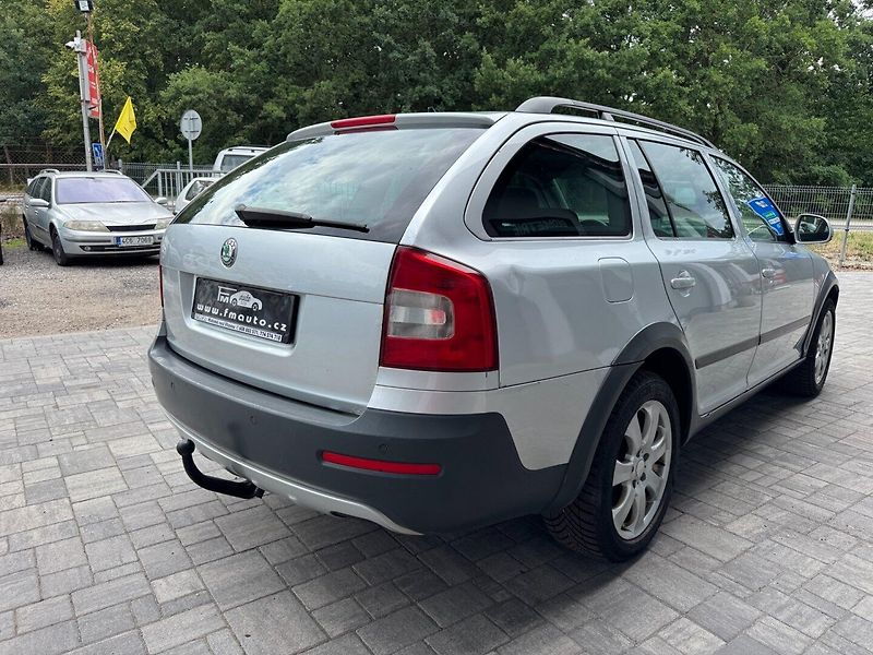 Škoda Octavia (2008) 2.0 TDi 4x4 Scout - fotka 5 z 25