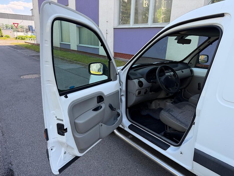 Renault Kangoo 1,5 DCi Long / plošina / boční - fotka 8 z 23