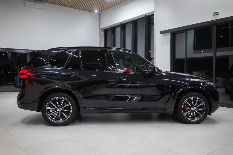 BMW X5 (2025) 30xd M-SPORT NEZAVISLÉ TAŽNÉ - fotka 13 z 52