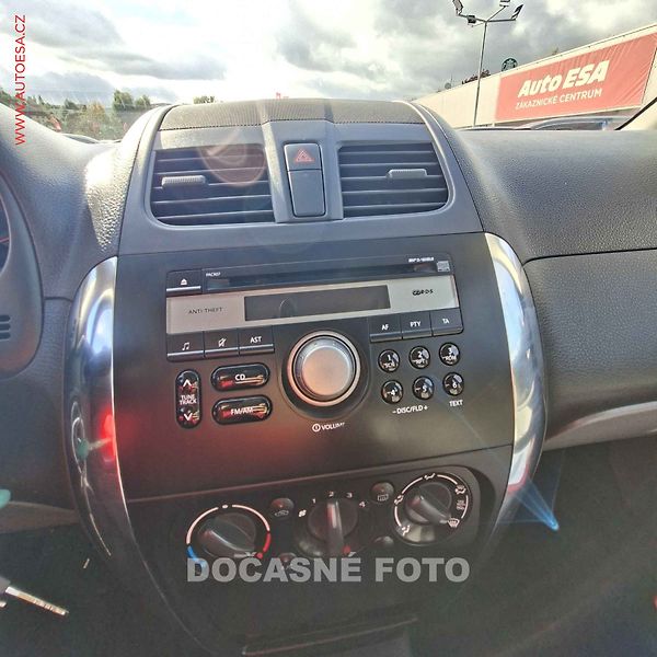 Suzuki SX4 (2011) 1.6i 4x4, 1.maj,ČR, AC - fotka 15 z 17